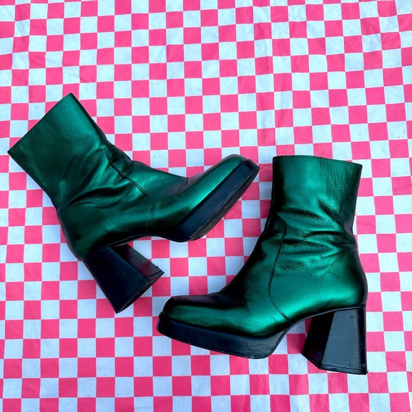 Metallic Green L’intervalle boots - Picture 1 of 5